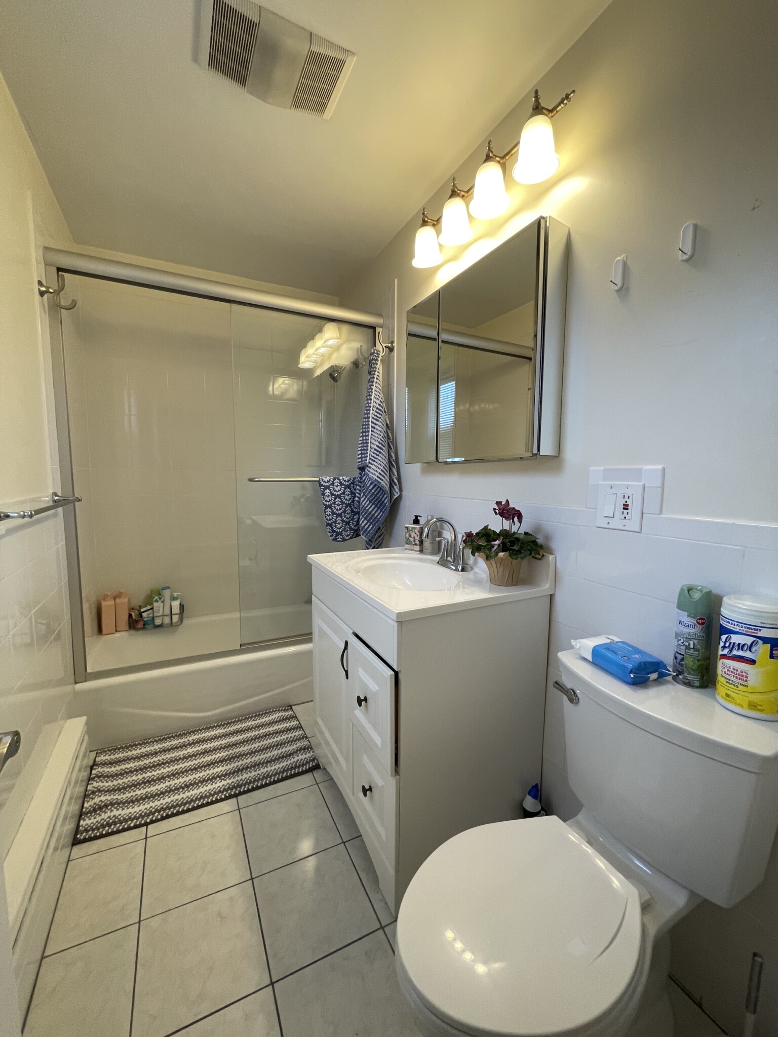 4 bed, 2 bath apartment for rent at 63 Fairbanks St Unit 2, Brighton — photo 15 of 40