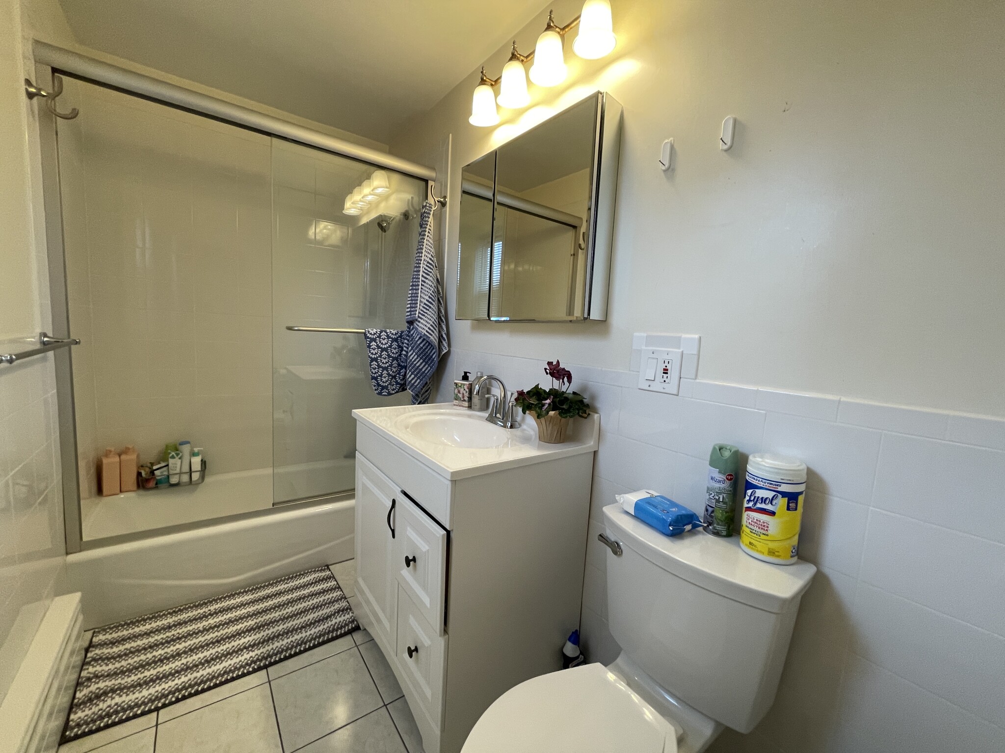 4 bed, 2 bath apartment for rent at 63 Fairbanks St Unit 2, Brighton — photo 14 of 40