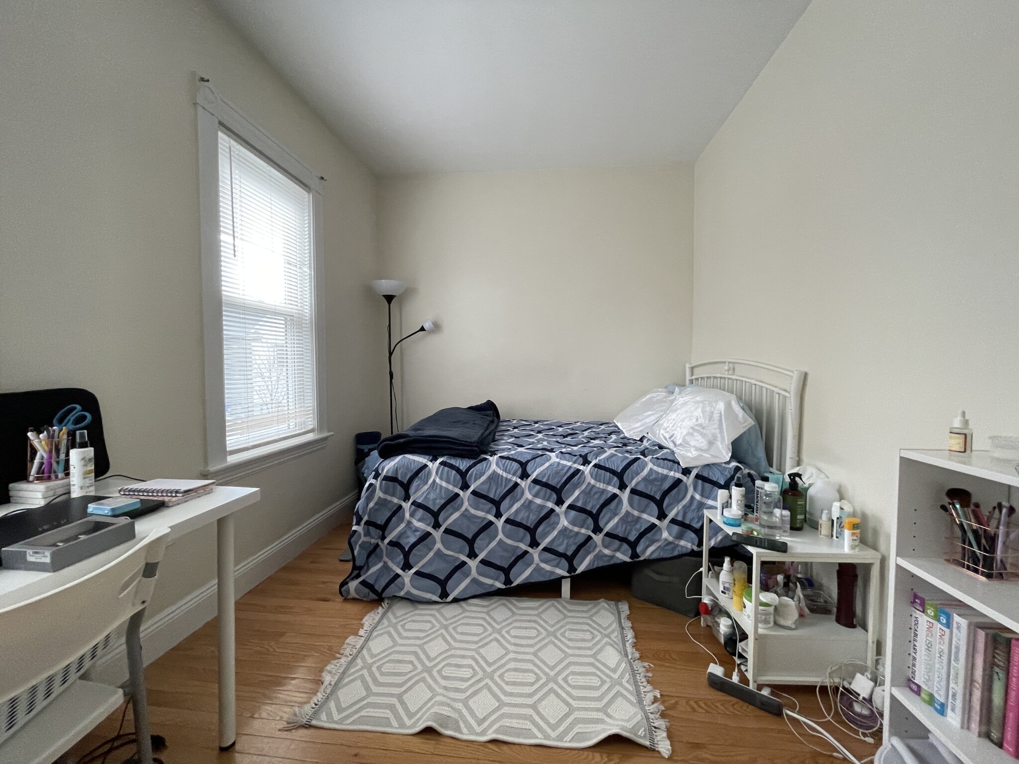 4 bed, 2 bath apartment for rent at 63 Fairbanks St Unit 2, Brighton — photo 18 of 40