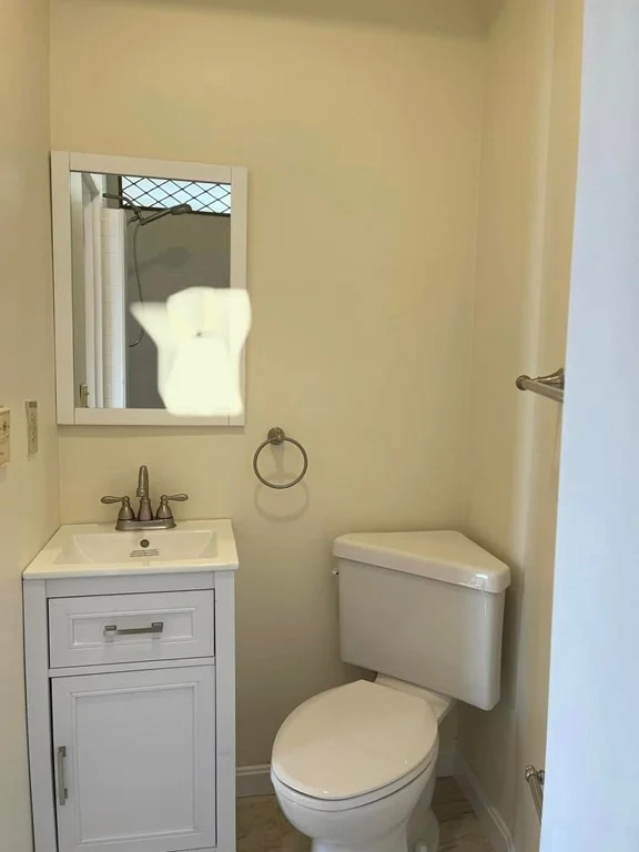 3 bed, 1 bath apartment for rent at 63 Farragut Rd Unit 2, South Boston — photo 10 of 18