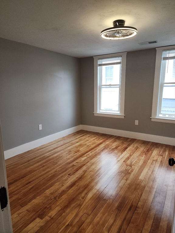 2 bed, 1 bath apartment for rent at 63 Fifth Ave Unit 2, Worcester — photo 8 of 13
