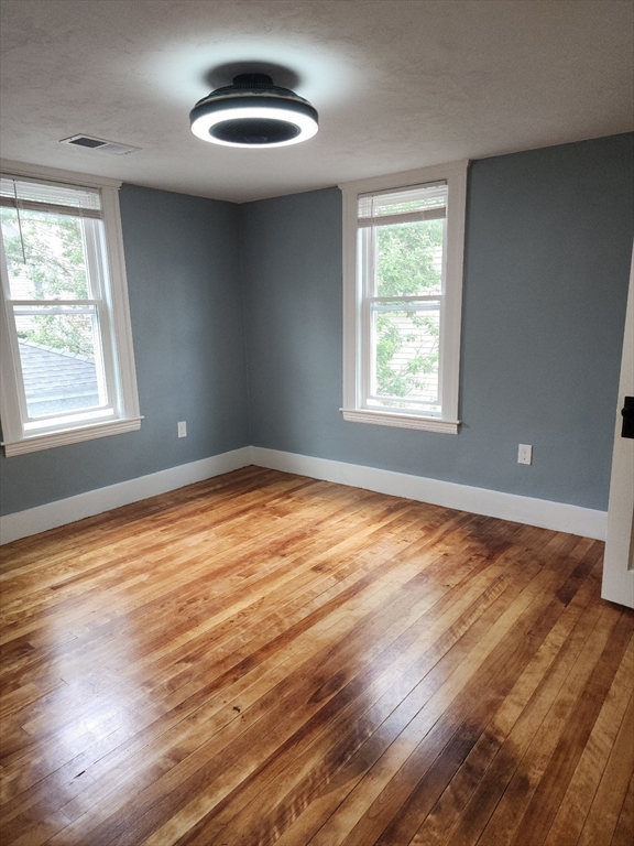 2 bed, 1 bath apartment for rent at 63 Fifth Ave Unit 2, Worcester — photo 10 of 13
