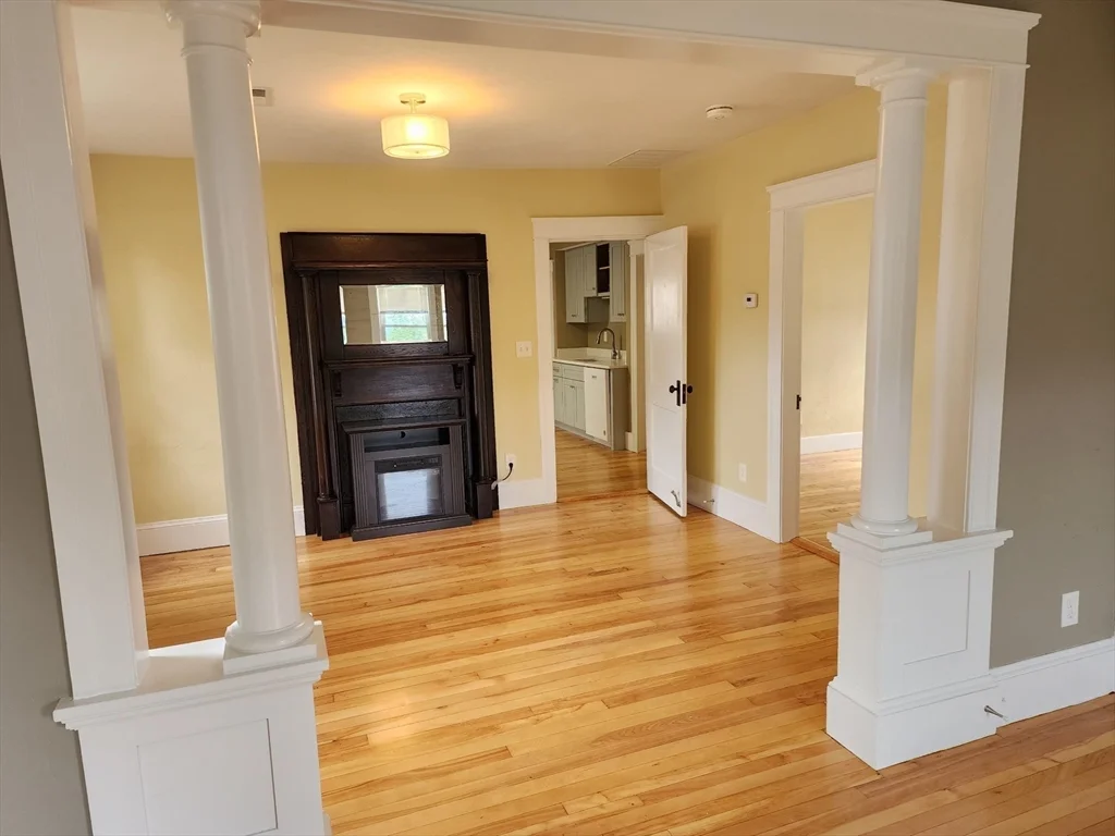 2 bed, 2 bath apartment for rent at 63 Fifth Ave Unit 3, Worcester — photo 8 of 13