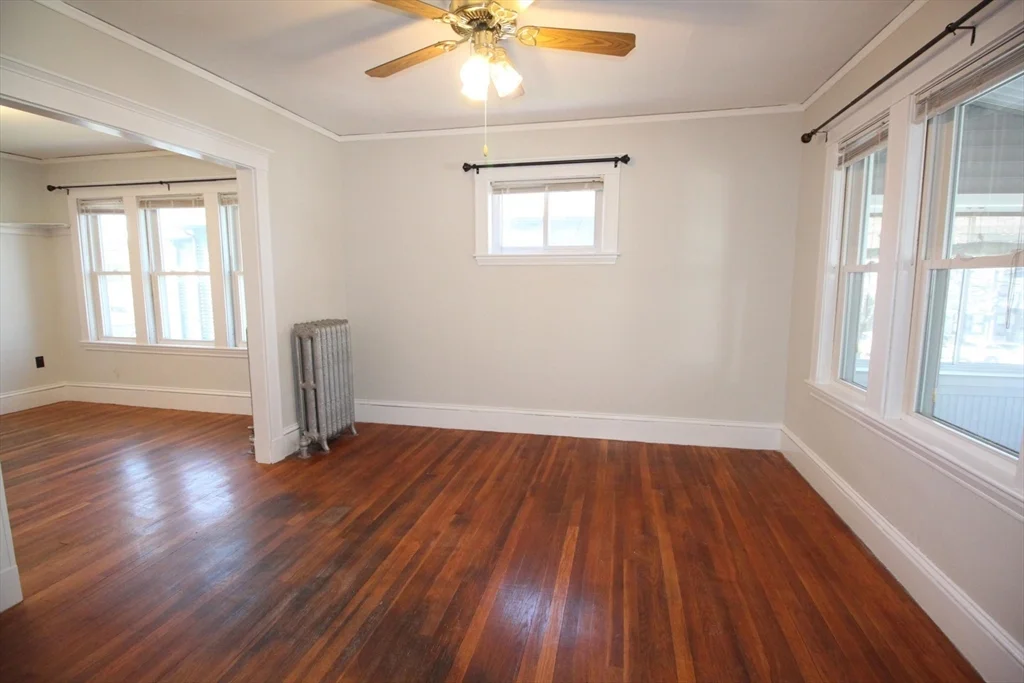 4 bed, 2 bath apartment for rent at 63 Foster St Unit 63, Arlington — photo 5 of 27