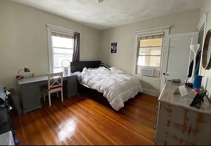 3 bed, 1 bath apartment for rent at 63 Frederick Ave Unit ., South Medford — photo 11 of 18