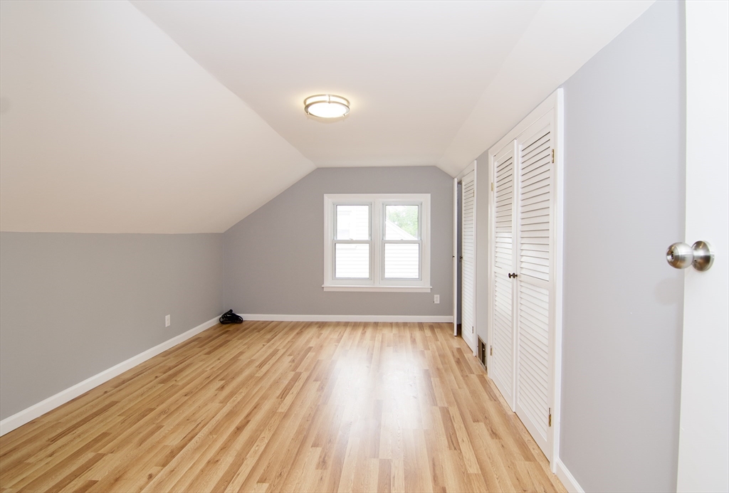 6 bed, 1 bath apartment for rent at 63 Grandview St, East Forest Park — photo 34 of 42