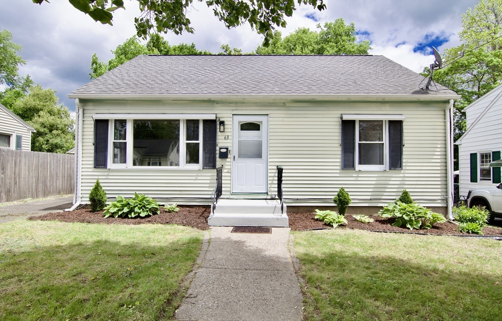 6 bed, 1 bath apartment for rent at 63 Grandview St, East Forest Park — photo 1 of 42