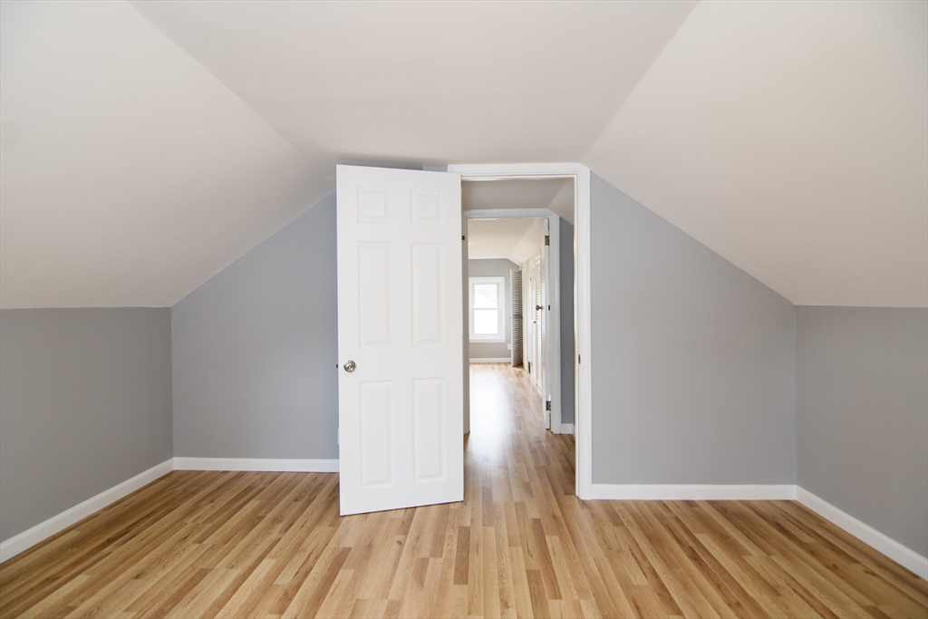 6 bed, 1 bath apartment for rent at 63 Grandview St, East Forest Park — photo 31 of 42