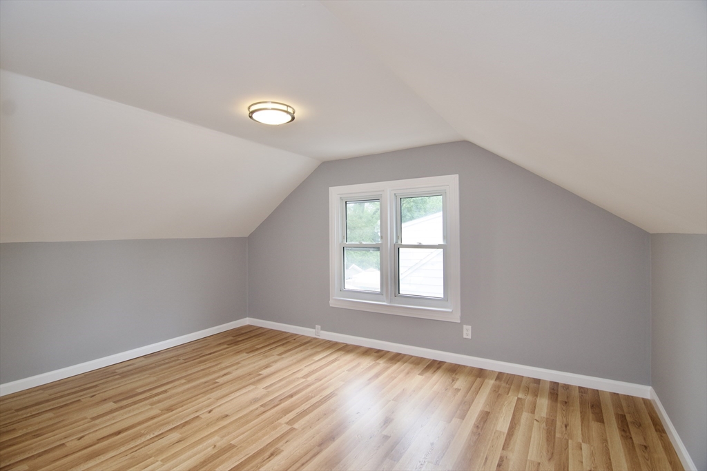 6 bed, 1 bath apartment for rent at 63 Grandview St, East Forest Park — photo 33 of 42