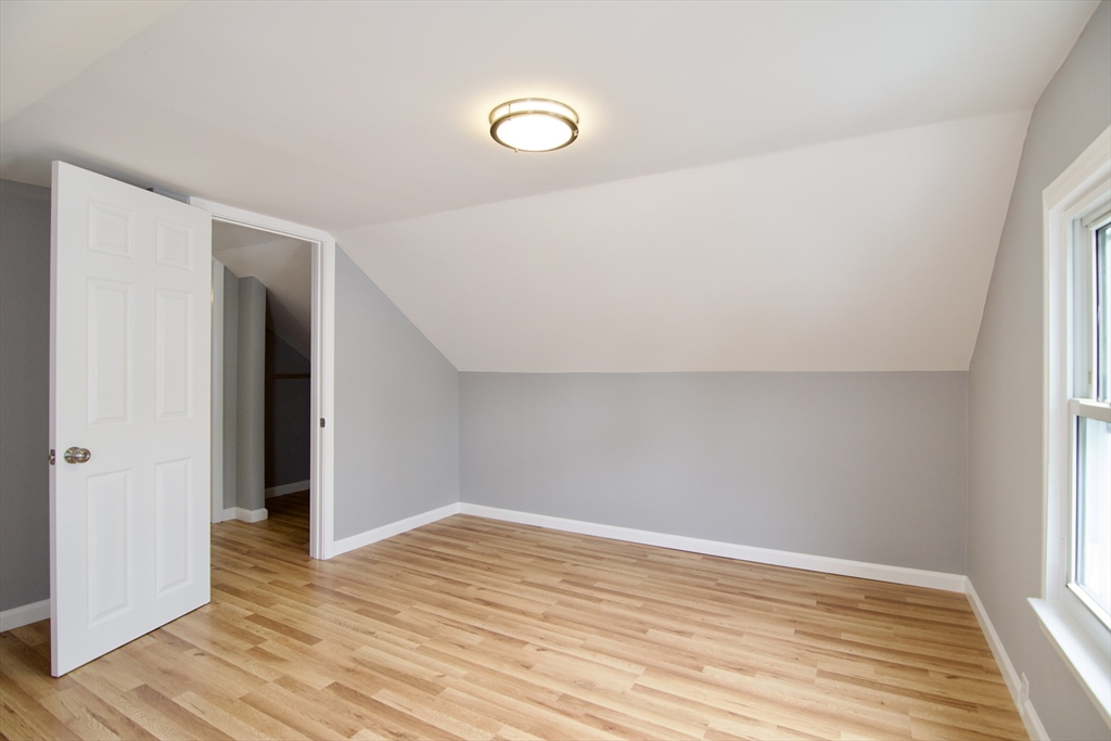 6 bed, 1 bath apartment for rent at 63 Grandview St, East Forest Park — photo 32 of 42