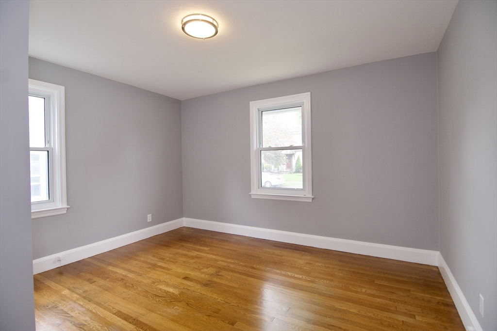 6 bed, 1 bath apartment for rent at 63 Grandview St, East Forest Park — photo 22 of 42