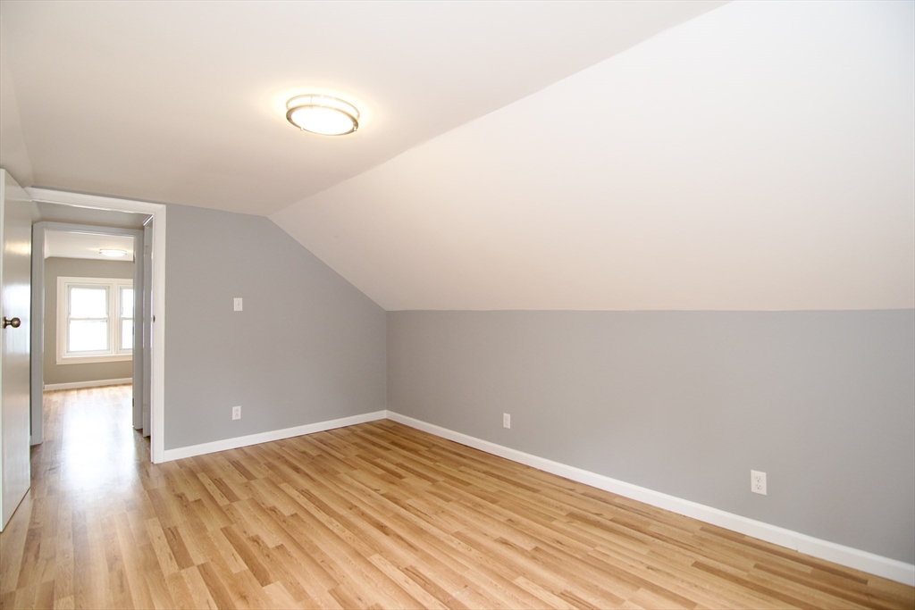 6 bed, 1 bath apartment for rent at 63 Grandview St, East Forest Park — photo 38 of 42