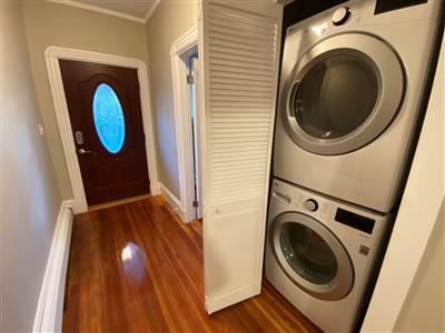 3 bed, 1 bath apartment for rent at 63 Hall Ave Unit 1, Powder House Square — photo 8 of 16