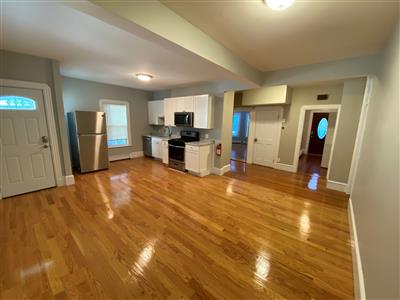 3 bed, 1 bath apartment for rent at 63 Hall Ave Unit 1, Powder House Square — photo 2 of 16