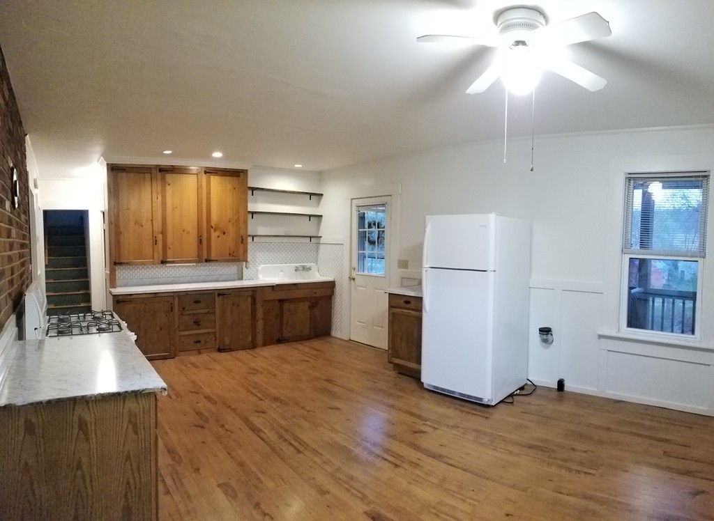 3 bed, 1 bath apartment for rent at 63 Harrington St Unit 2, Southbridge — photo 2 of 15