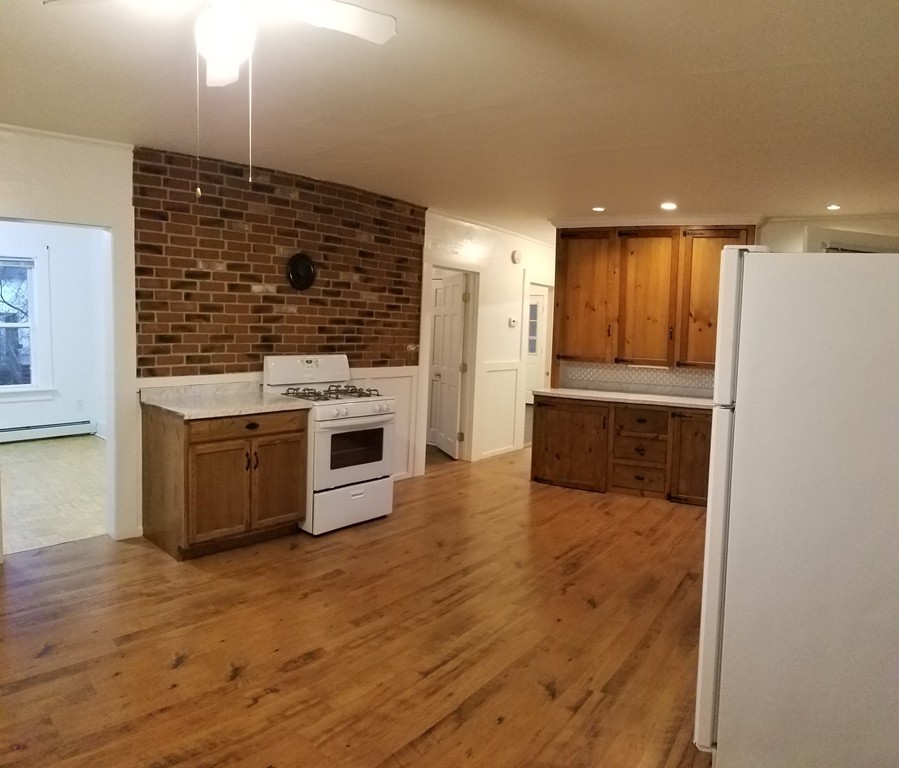 3 bed, 1 bath apartment for rent at 63 Harrington St Unit 2, Southbridge — photo 4 of 15
