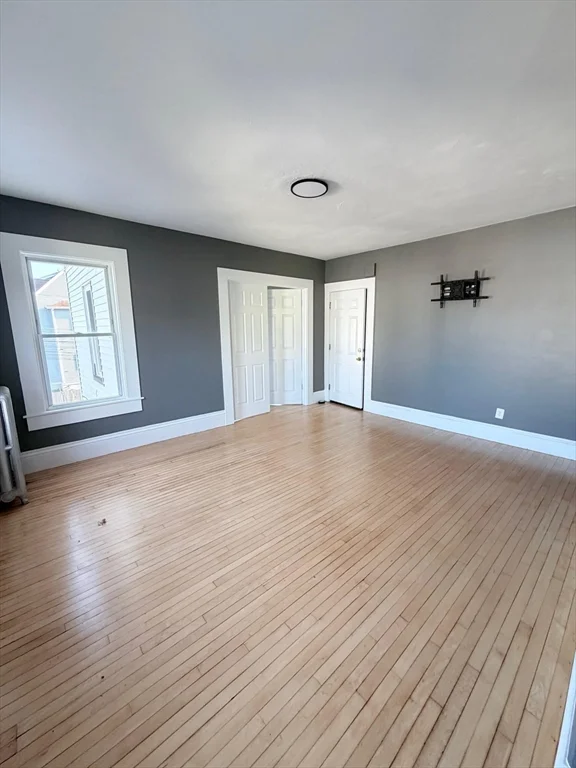 3 bed, 1 bath apartment for rent at 63 Harvard St Unit 2, Brockton — photo 4 of 11