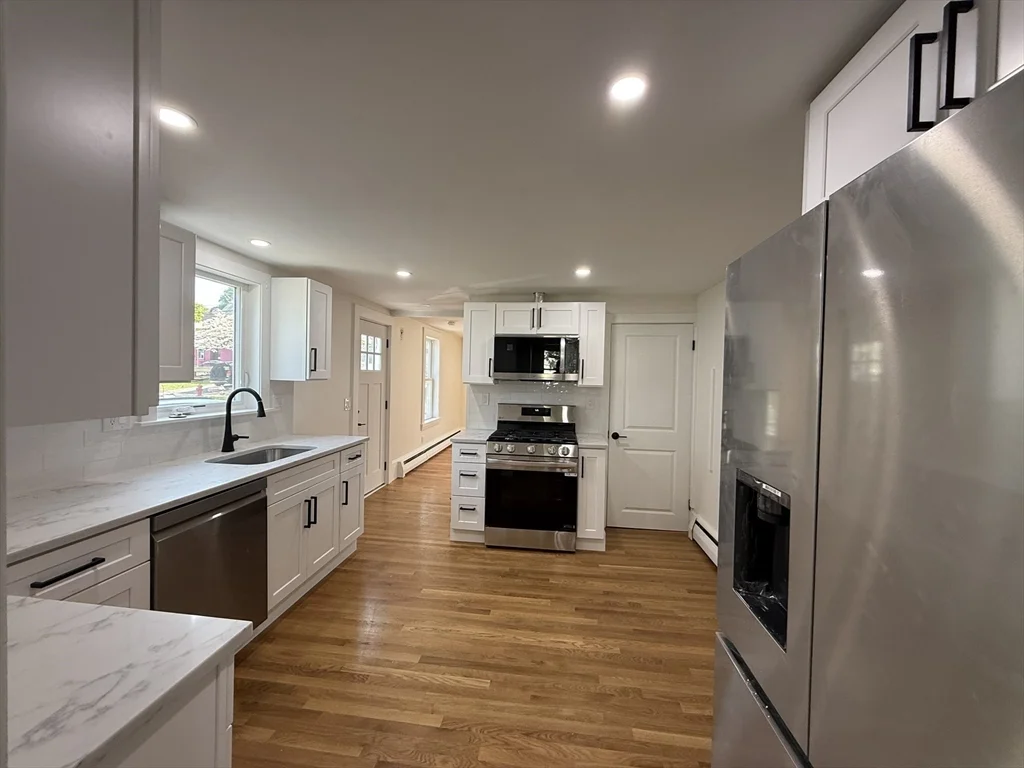 2 bed, 1 bath apartment for rent at 63 Holland St Unit 63, Winchester — photo 7 of 9