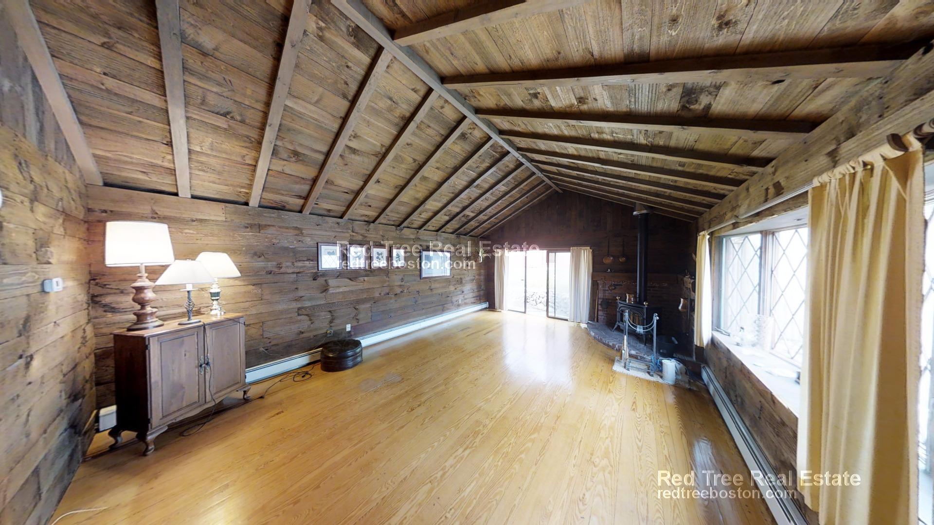 3 bed, 1.5 bath apartment for rent at 63 Johnson St Unit 1, West Roxbury — photo 5 of 14