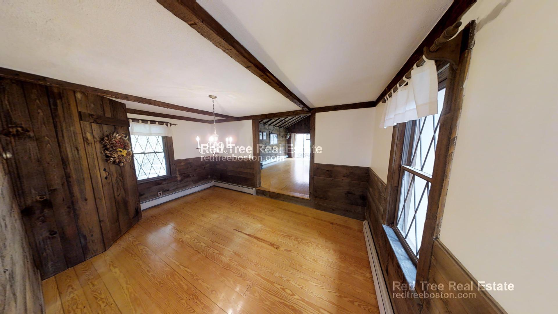 3 bed, 1.5 bath apartment for rent at 63 Johnson St Unit 1, West Roxbury — photo 4 of 14