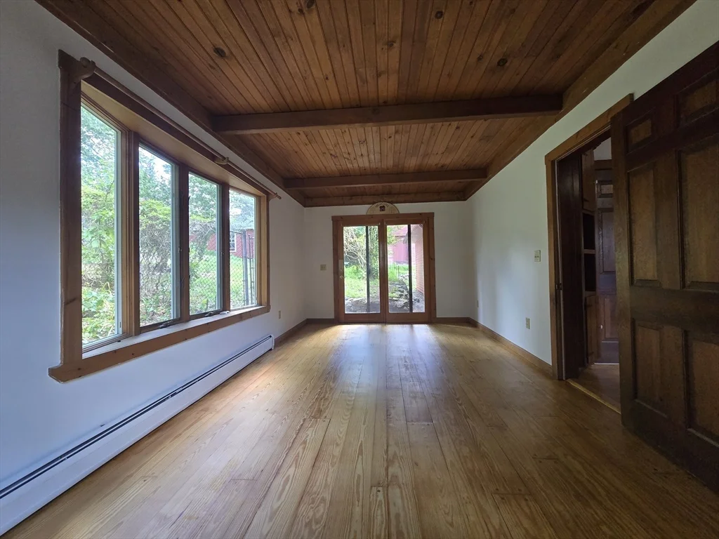 3 bed, 1 bath apartment for rent at 63 Johnson Unit 63, West Roxbury — photo 11 of 19