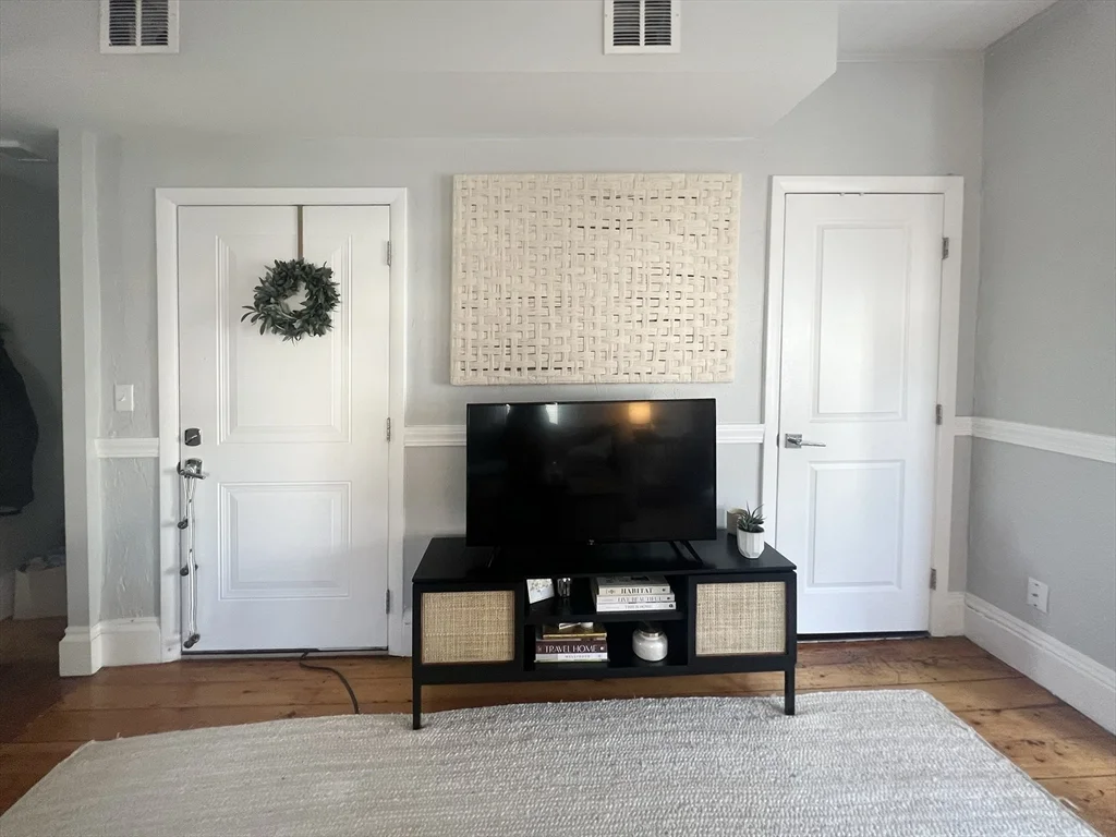2 bed, 1 bath apartment for rent at 63 Leyden St Unit 2, East Boston — photo 6 of 14