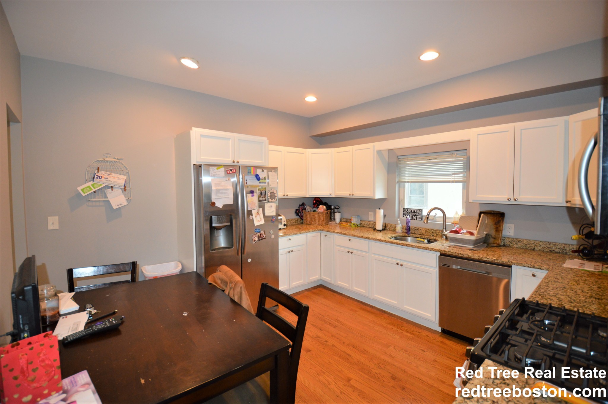 4 bed, 2 bath apartment for rent at 63 Mapleton St Unit 1, Brighton — photo 2 of 13