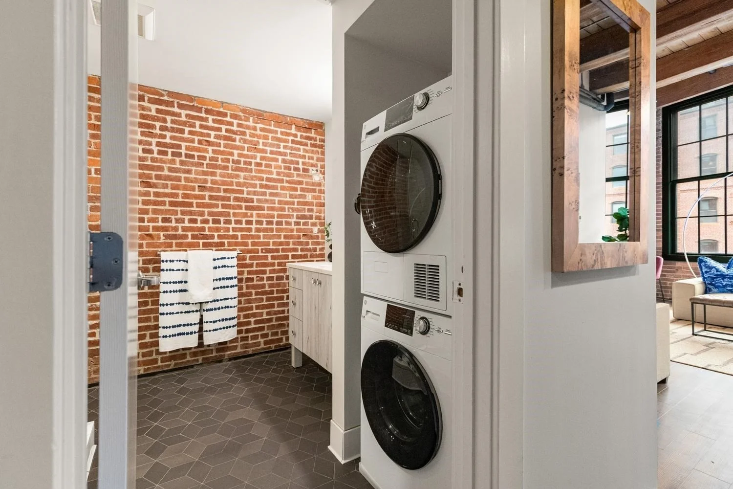 Studio bed, 1 bath apartment for rent at 63 Melcher St Unit 301, South Boston — photo 11 of 18