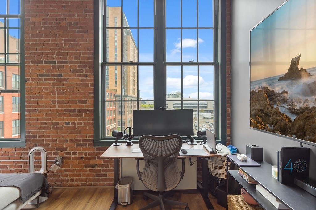 1 bed, 1 bath apartment for rent at 63 Melcher St Unit 405, Seaport District — photo 3 of 14