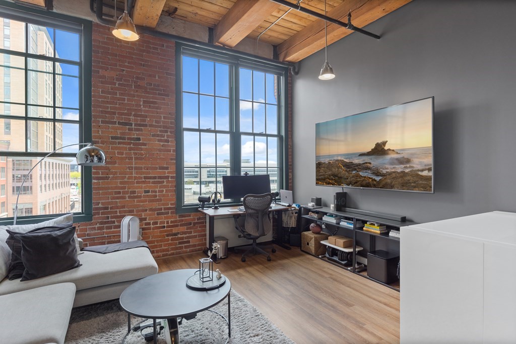 1 bed, 1 bath apartment for rent at 63 Melcher St Unit 405, Seaport District — photo 2 of 14