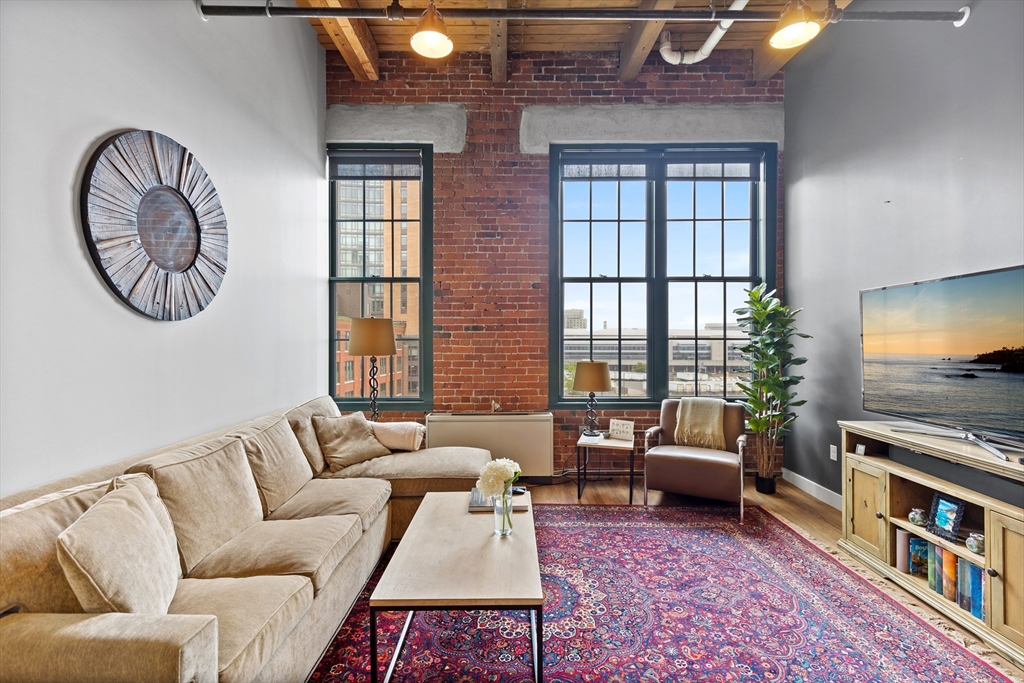 1 bed, 1 bath apartment for rent at 63 Melcher St Unit 504, Seaport District — photo 2 of 13