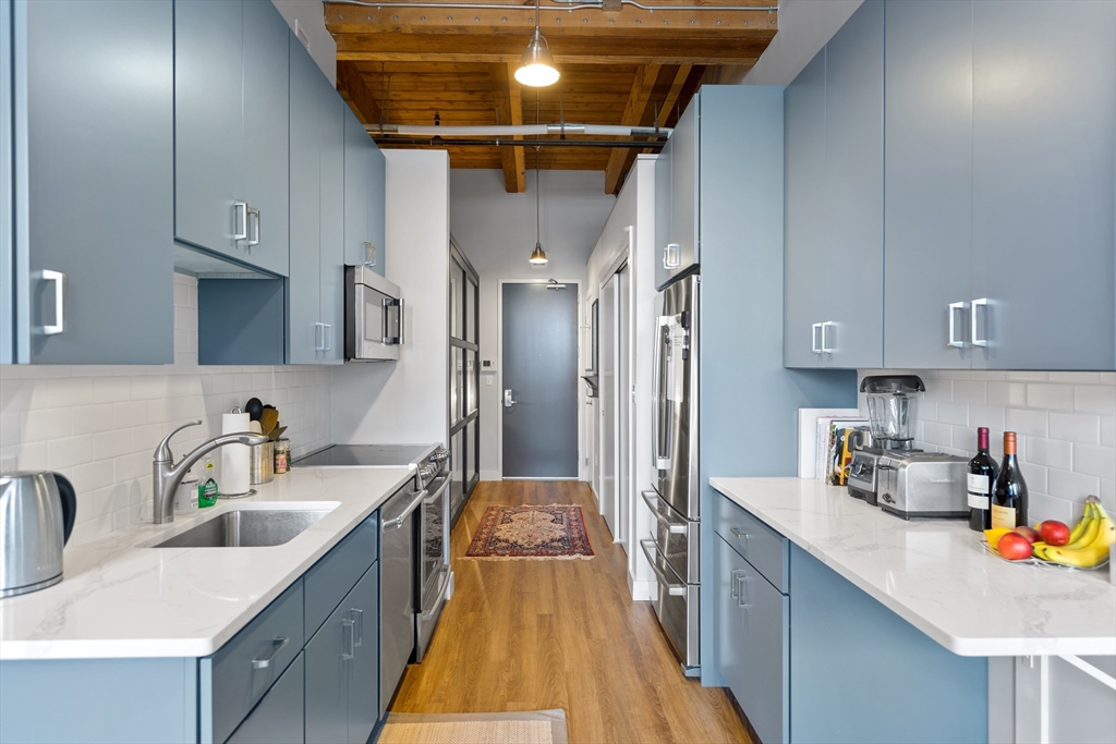 1 bed, 1 bath apartment for rent at 63 Melcher St Unit 504, Seaport District — photo 5 of 13