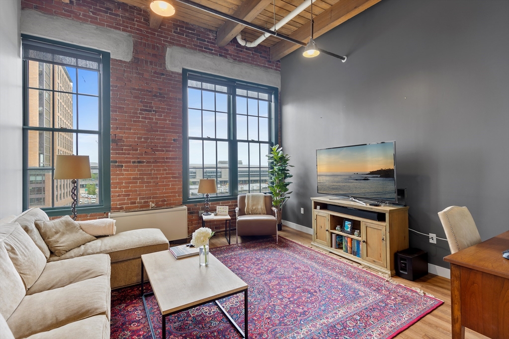 1 bed, 1 bath apartment for rent at 63 Melcher St Unit 504, Seaport District — photo 1 of 13