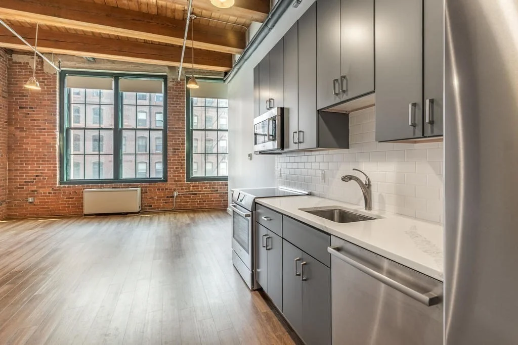 Studio bed, 1 bath apartment for rent at 63 Melcher Unit 401, Seaport District — photo 4 of 8