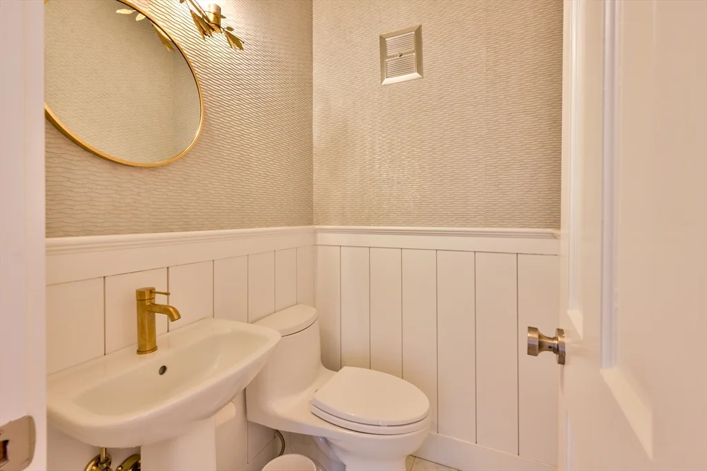4 bed, 2 bath apartment for rent at 63 Monomoy Rd Unit _, Monomoy — photo 15 of 35