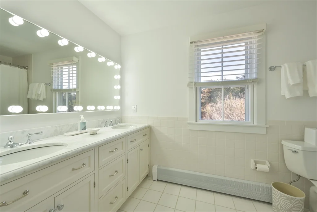 4 bed, 2 bath apartment for rent at 63 Monomoy Rd Unit _, Monomoy — photo 8 of 35