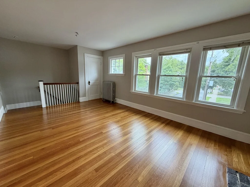 2 bed, 1 bath apartment for rent at 63 Newell Rd Unit 1, Auburndale — photo 5 of 25