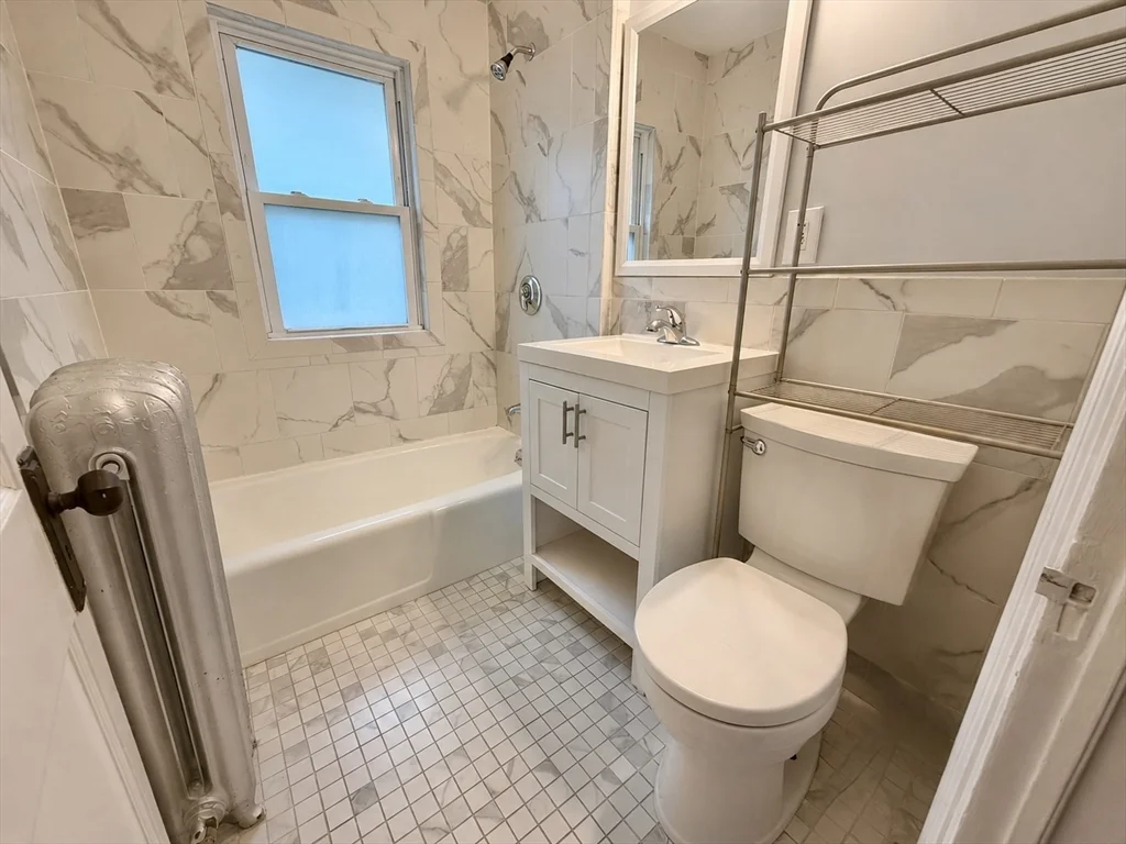 2 bed, 1 bath apartment for rent at 63 Newell Rd Unit 1, Auburndale — photo 12 of 25