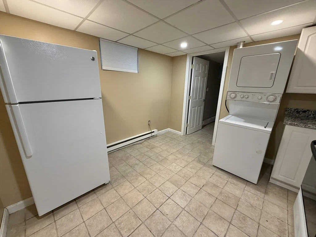 1 bed, 1 bath apartment for rent at 63 Newell Rd Unit B, Auburndale — photo 3 of 16