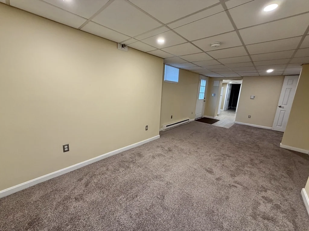 1 bed, 1 bath apartment for rent at 63 Newell Rd Unit B, Auburndale — photo 4 of 16