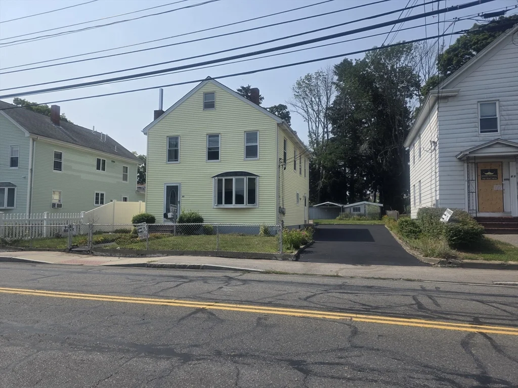 3 bed, 1 bath apartment for rent at 63 Oak St Unit 1, Taunton — photo 26 of 27