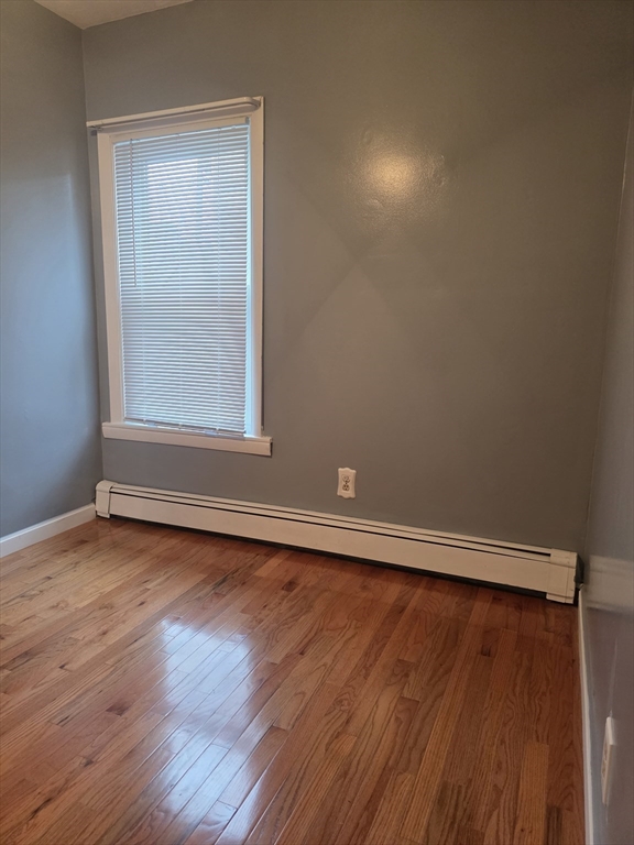 3 bed, 1 bath apartment for rent at 63 Oak St Unit 1, Taunton — photo 8 of 27