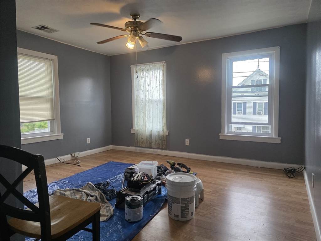 2 bed, 1 bath apartment for rent at 63 Oak St Unit 2, Taunton — photo 4 of 23