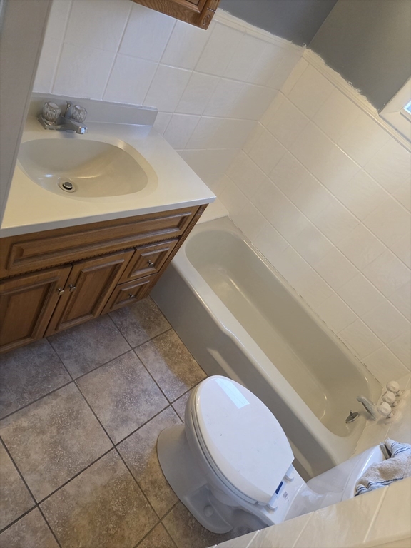 2 bed, 1 bath apartment for rent at 63 Oak St Unit 2, Taunton — photo 14 of 23