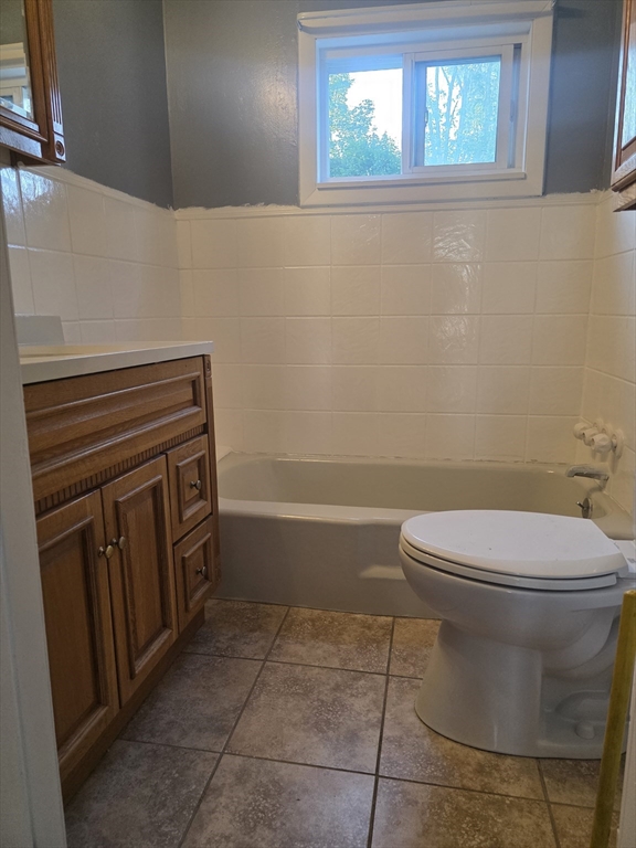 2 bed, 1 bath apartment for rent at 63 Oak St Unit 2, Taunton — photo 15 of 23