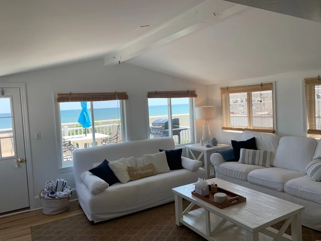 2 bed, 1 bath apartment for rent at 63 Ocean Rd North Unit 63, Duxbury — photo 3 of 10