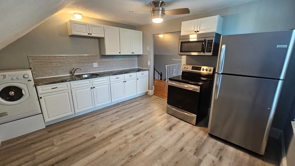 1 bed, 1 bath apartment for rent at 63 Orange Unit 2, Attleboro