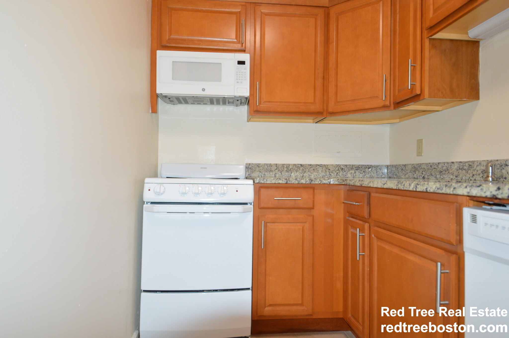 2 bed, 1 bath apartment for rent at 63 Parkman St Unit 1B, North Brookline — photo 7 of 19