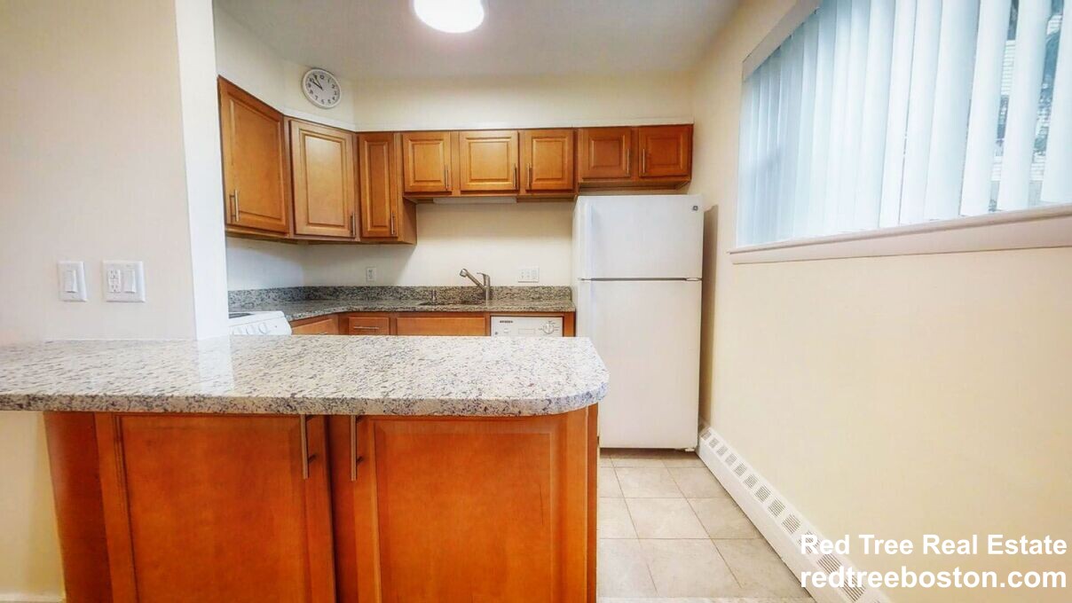 2 bed, 1 bath apartment for rent at 63 Parkman St Unit 1B, North Brookline — photo 10 of 19