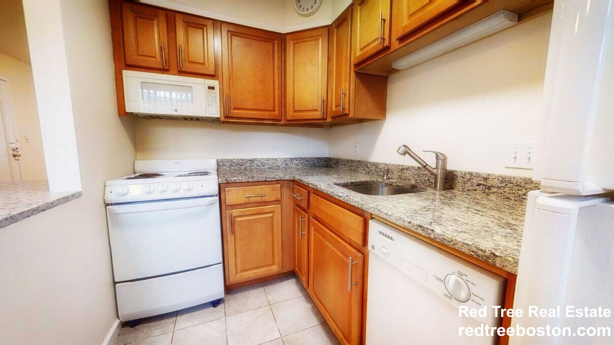 2 bed, 1 bath apartment for rent at 63 Parkman St Unit 1B, North Brookline — photo 12 of 19